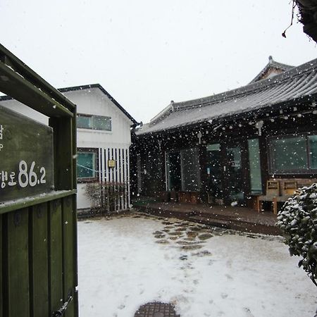 Eunhaengro 86.2 Hotel Jeonju Exterior foto